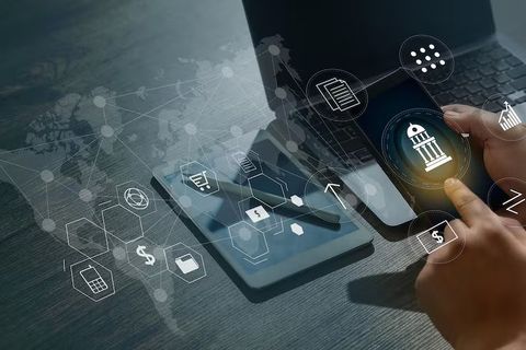 Digital Banking Platforms Guide: Explore Features, Security, Services, and User Experience