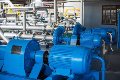 Submersible Pumps Guide: Types, Components, Working Principles, Uses, and Maintenance