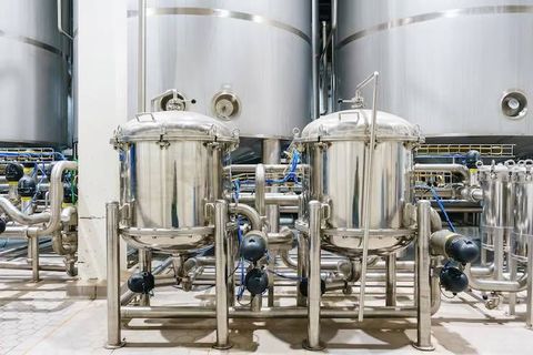 Guide to Industrial Desalination Equipment: Membrane Systems, Pumps, Energy Use and Water Treatment