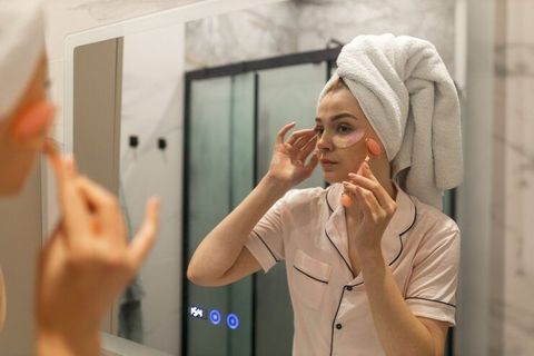 Skin Safety Guide: Essential Practices, Products, Protection Methods, Irritants, Preventive Care and Healthy Skin Care
