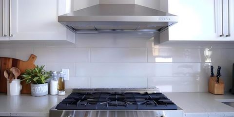 Kitchen Hood Ventilation Guide: Airflow Systems, Filters, Ductwork and Operating Principles