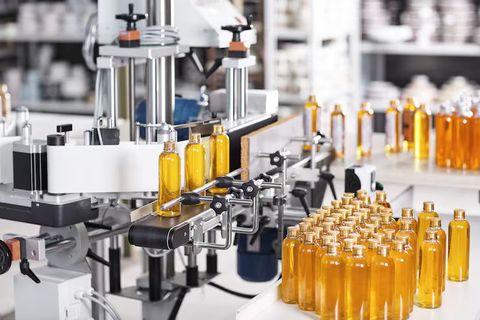 Oil Filling Machine Guide: Types, Working, Components, Applications, and Safety