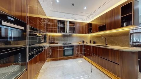 Modular Kitchen Systems Explained: Layouts, Cabinets, Materials, Features and Design Considerations